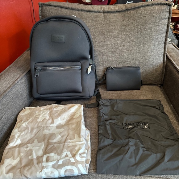 Dagne Dover Black Medium Dakota Neoprene Backpack NEVER USED - Picture 7 of 9